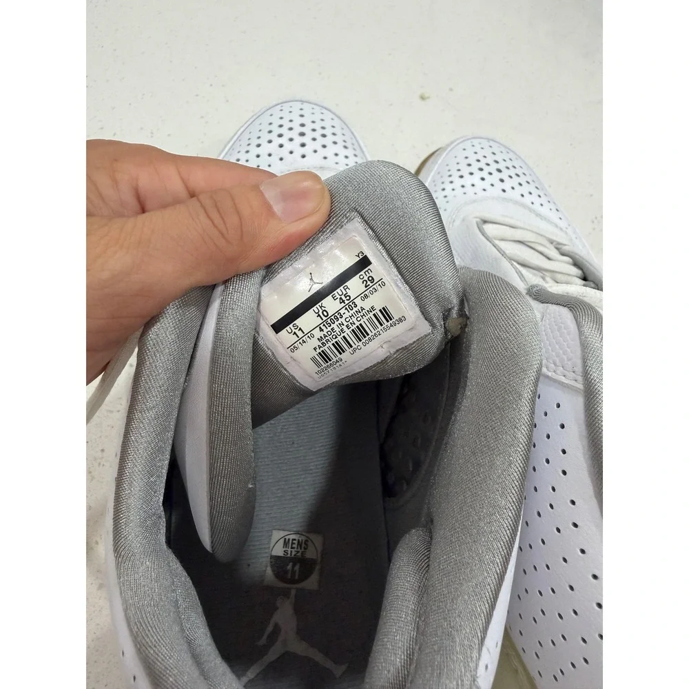 Jordan Mens White Perforated Basketball Shoes‎ Size 11